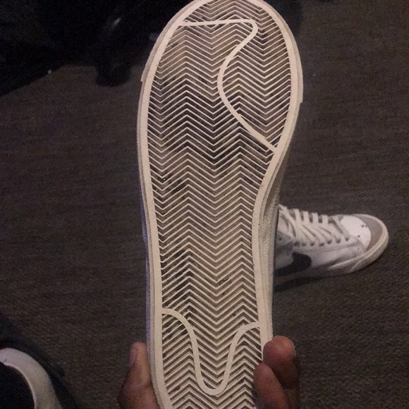 Nike - Picture 2 of 5